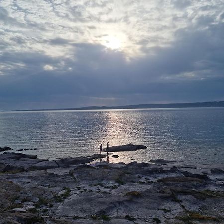 Appartamento Scoglio Elisabetta Calasetta Exterior foto