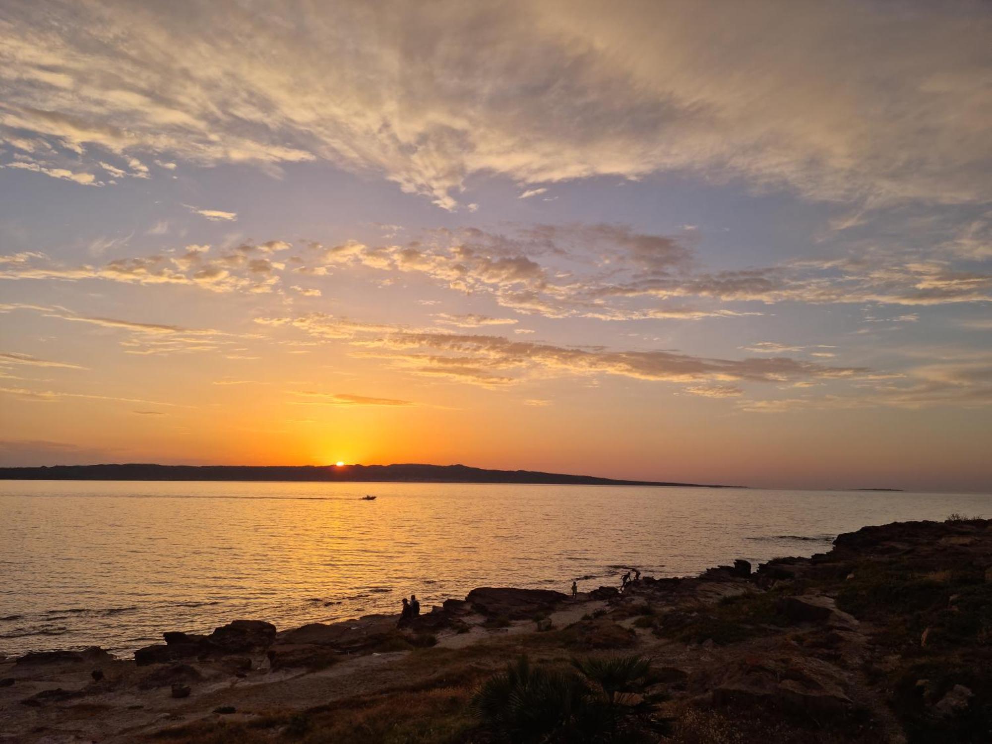 Appartamento Scoglio Elisabetta Calasetta Exterior foto